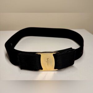 Vintage Ferragamo Black Vela Bow Belt w/ Gold Hardware 32 Small / Medium